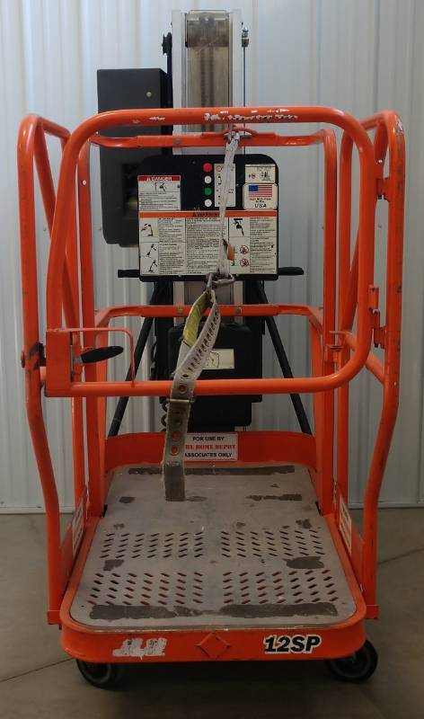 2002 JLG 12SP Man Lift see video