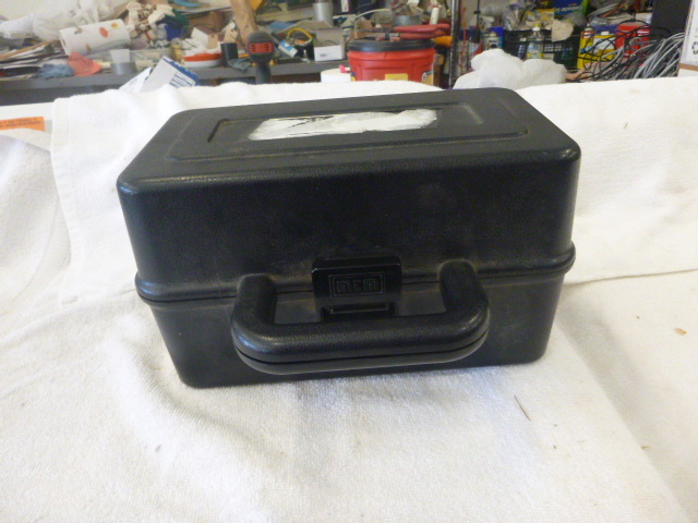 lot 9 image: Ammo Box with 12 Gauge Shotgun Shells