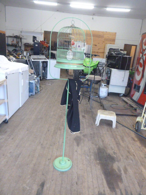 lot 11 image: Vintage Bird Cage on Stand