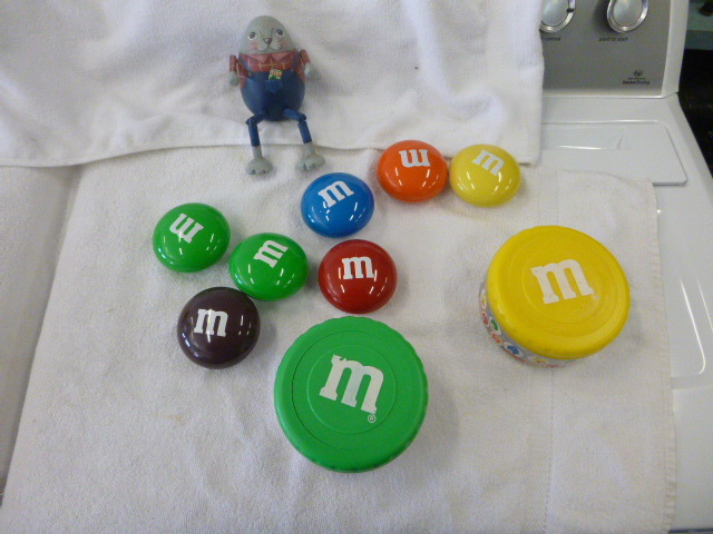 lot 17 image: Variety of M&Ms Items