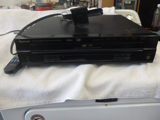 lot 44 image: Sherwood Multiple Compact Disc Player
