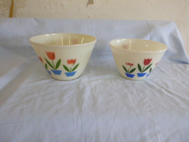 lot 80 image: 2 Fire Kingware Bowls