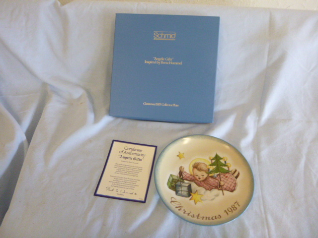 lot 91 image: Angelic Gifts Inspired by Berta Hummel Plate