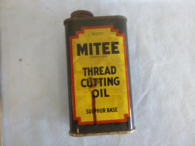 lot 113 image: Vintage Mitee Thread Cutting Oil Can