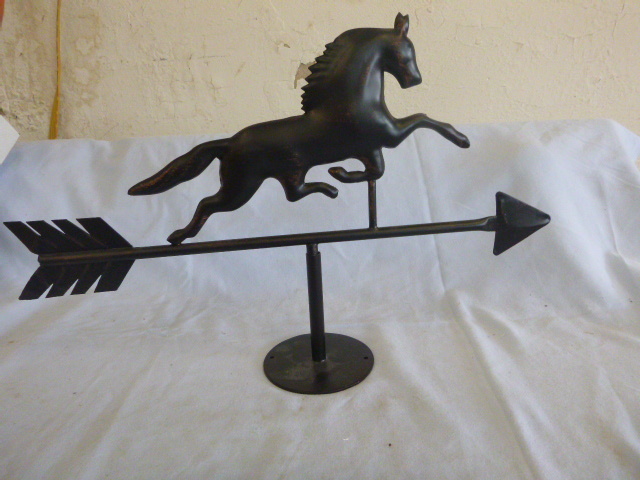 lot 116 image: Weather Vane Dcor