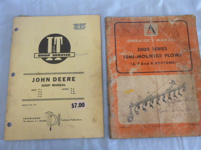 lot 130 image: I&T Shop Service and Allis Chalmers Shop Manuals