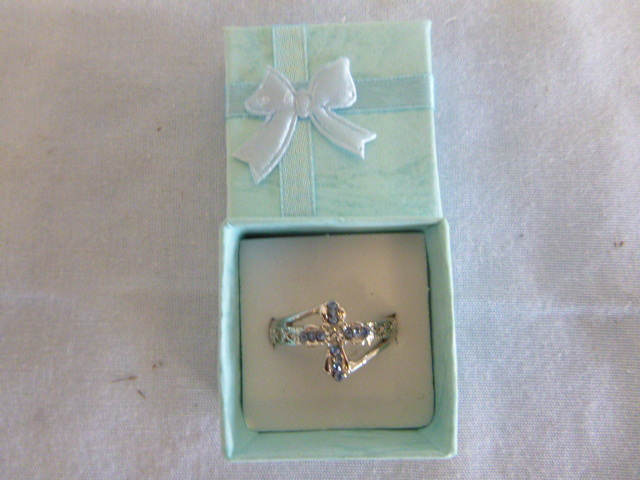 lot 148 image: Light Blue and White Stone Ring