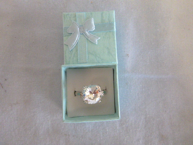 lot 155 image: White Stone Ring