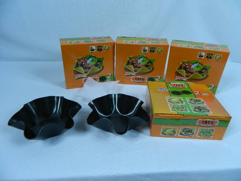 lot 22 image: 4 New Taco Bowl Sets