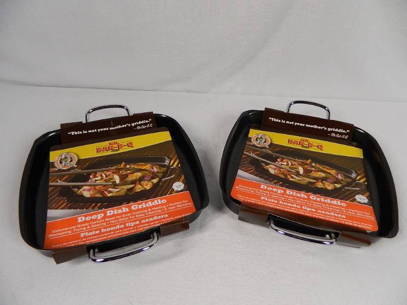 lot 42 image: 2 New Deep Dish Griddles