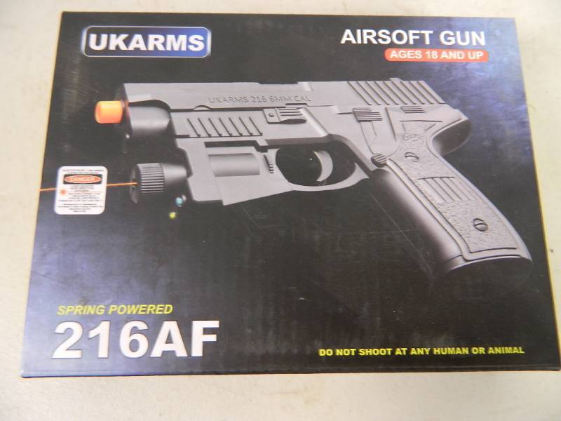 lot 68 image: New Handgun Airsoft Gun Pistol