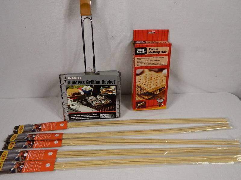 lot 98 image: New Smores Items