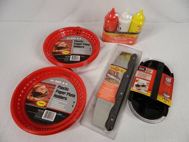 lot 104 image: New BBQ Accessories