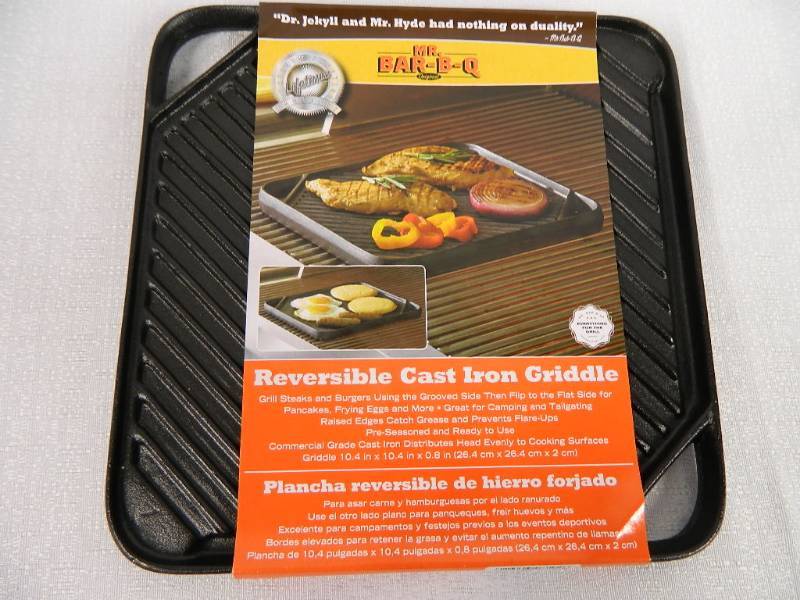 lot 110 image: New Reversible Cast Iron Griddle