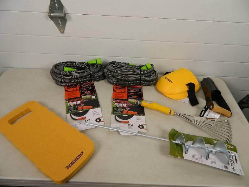 lot 138 image: New Lawn and Garden Tools