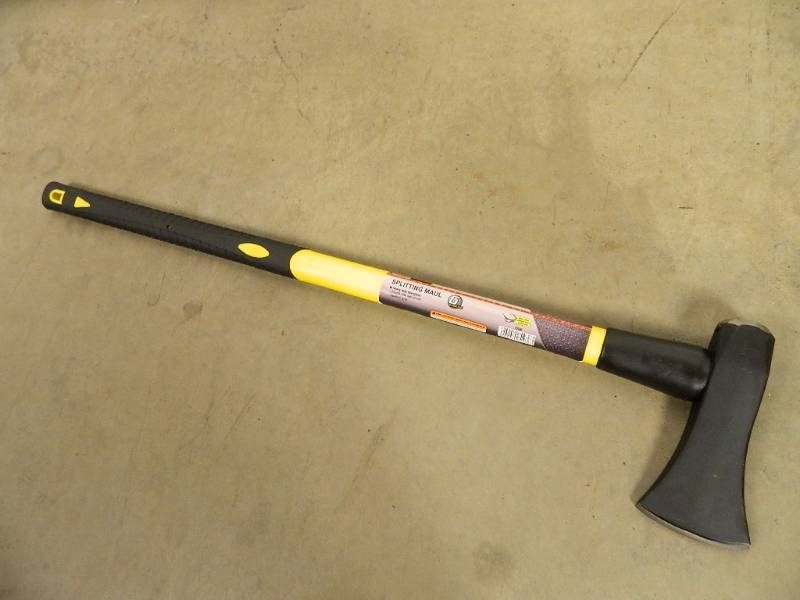 lot 160 image: New 6 lb Splitting Maul
