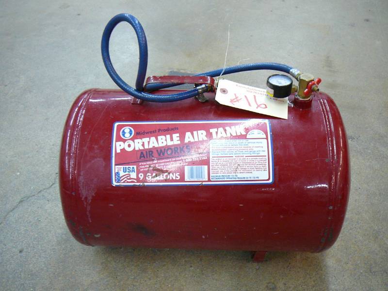 lot 16 image: 9 Gallon Portable Air Tank