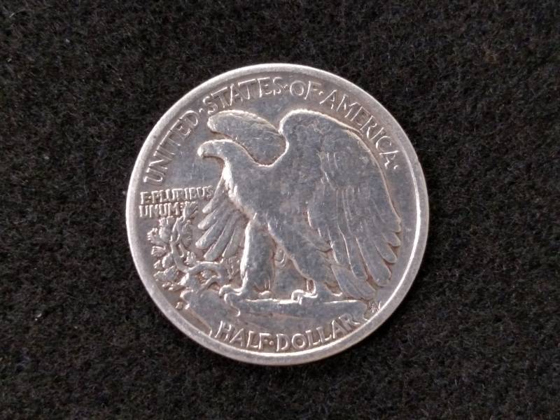 lot 100 image: 1939 S Walking Liberty Silver Half...