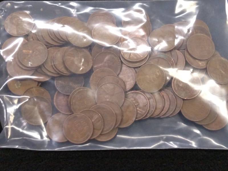 lot 156 image: (100) Wheat Cents...