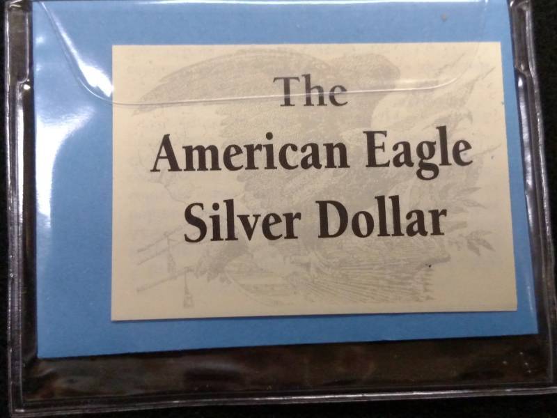 lot 157 image: 1998 One Dollar Silver Eagle, 1 oz ...