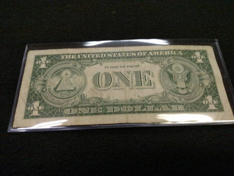 lot 182 image: 1935 H One Dollar Silver Certificat...