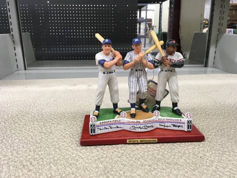 Greatest Center Fielders Mini Figurine