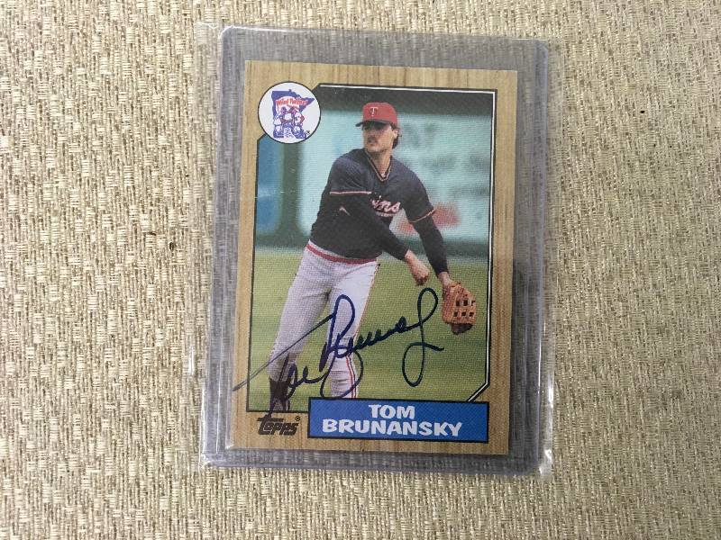 Autographed Tom Brunansky Card