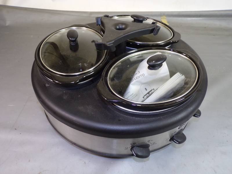 lot 31 image: Triple Slow Cooker