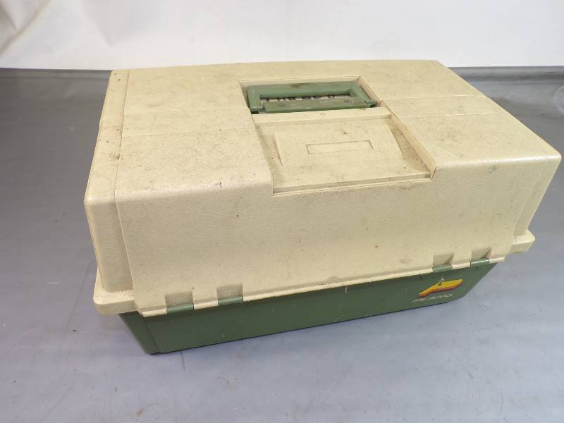 lot 42 image: Tackle Box