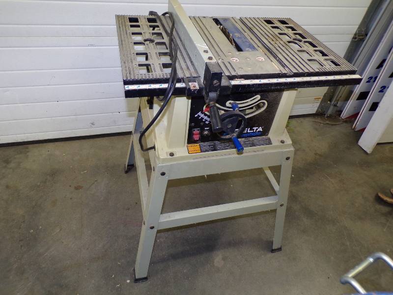 lot 43 image: Delta Table Saw
