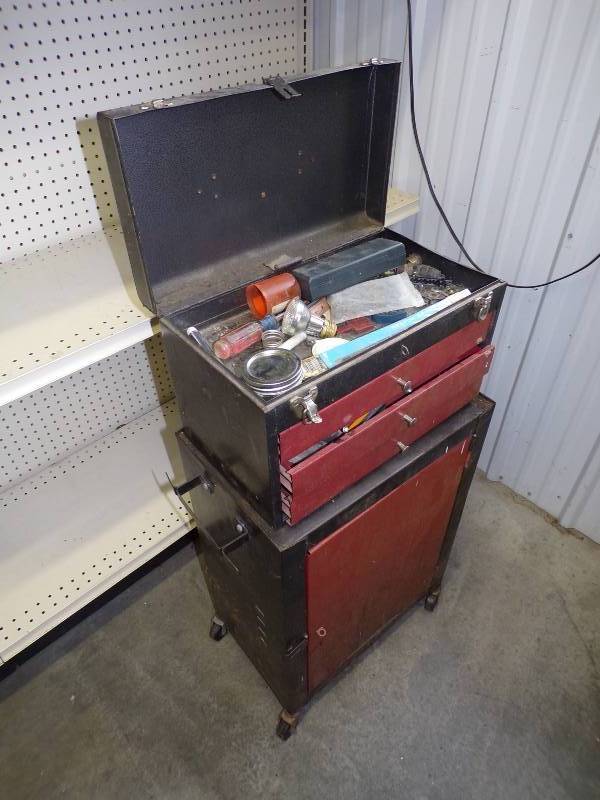 lot 48 image: Tool Box with Tools