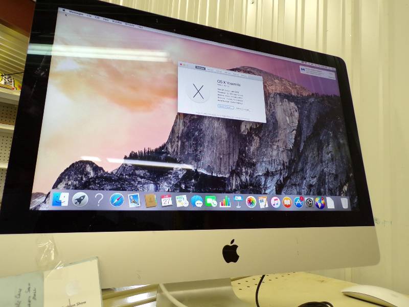lot 51 image: Apple Computer with Printer