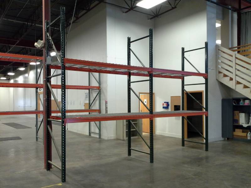 lot 105 image: 12 Pallet Racking - 3-Uprights, 8-Beams, 8-Wire Shelves