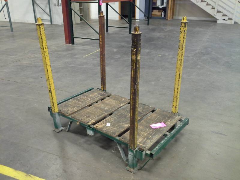 lot 110 image: Commercial Metal Pallet with Wood Top and Metal Posts