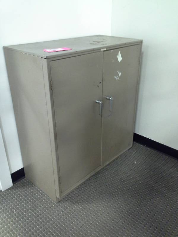 lot 117 image: Metal Office Supply Cabinet with 2-Doors, 4-Shelves