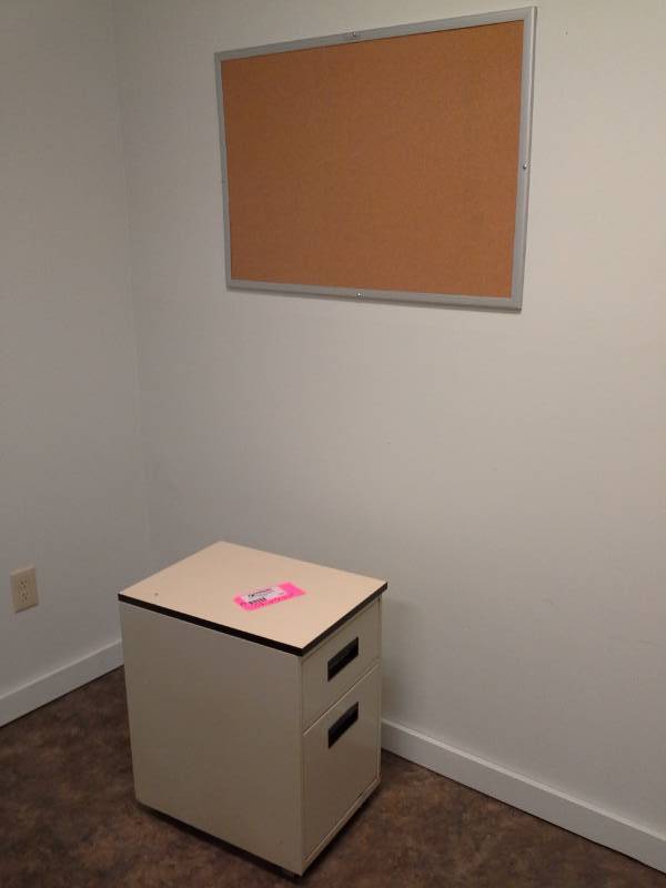 lot 127 image: 2-Drawer Personal File Cabinet