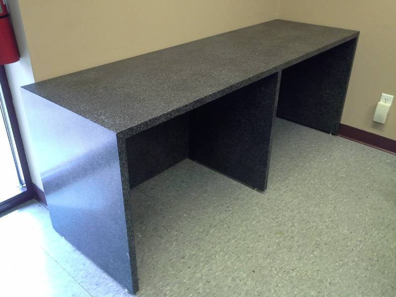 lot 153 image: Office Desk