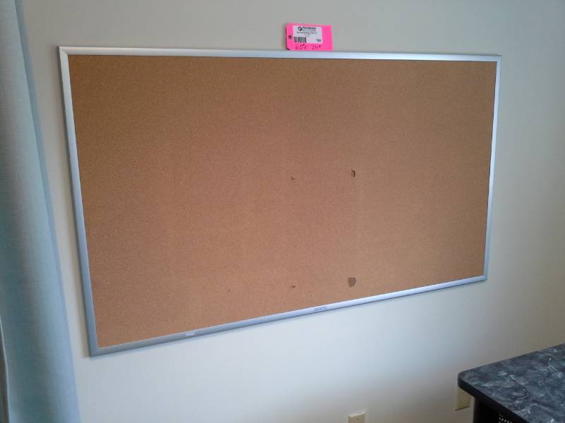 lot 168 image: Wall-Mount Corkboard