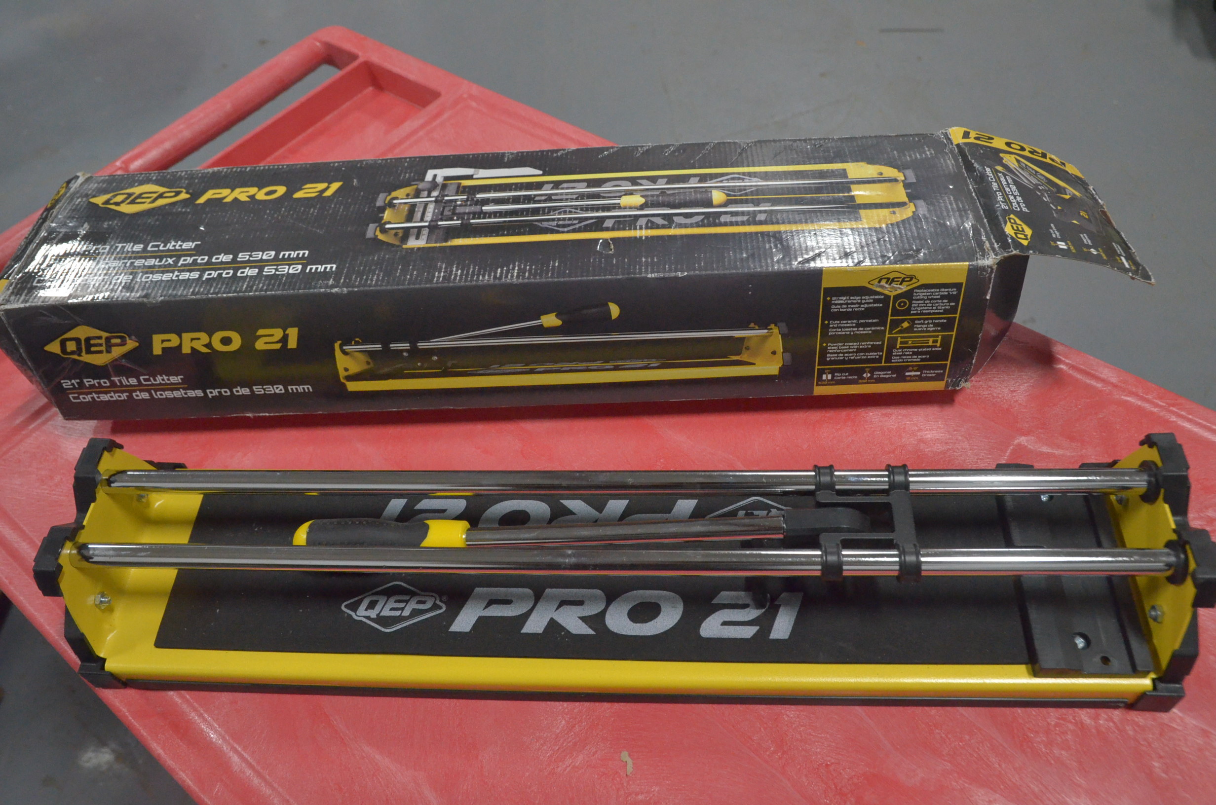 lot 8 image: 21 in. Manual Pro Tile Cutter