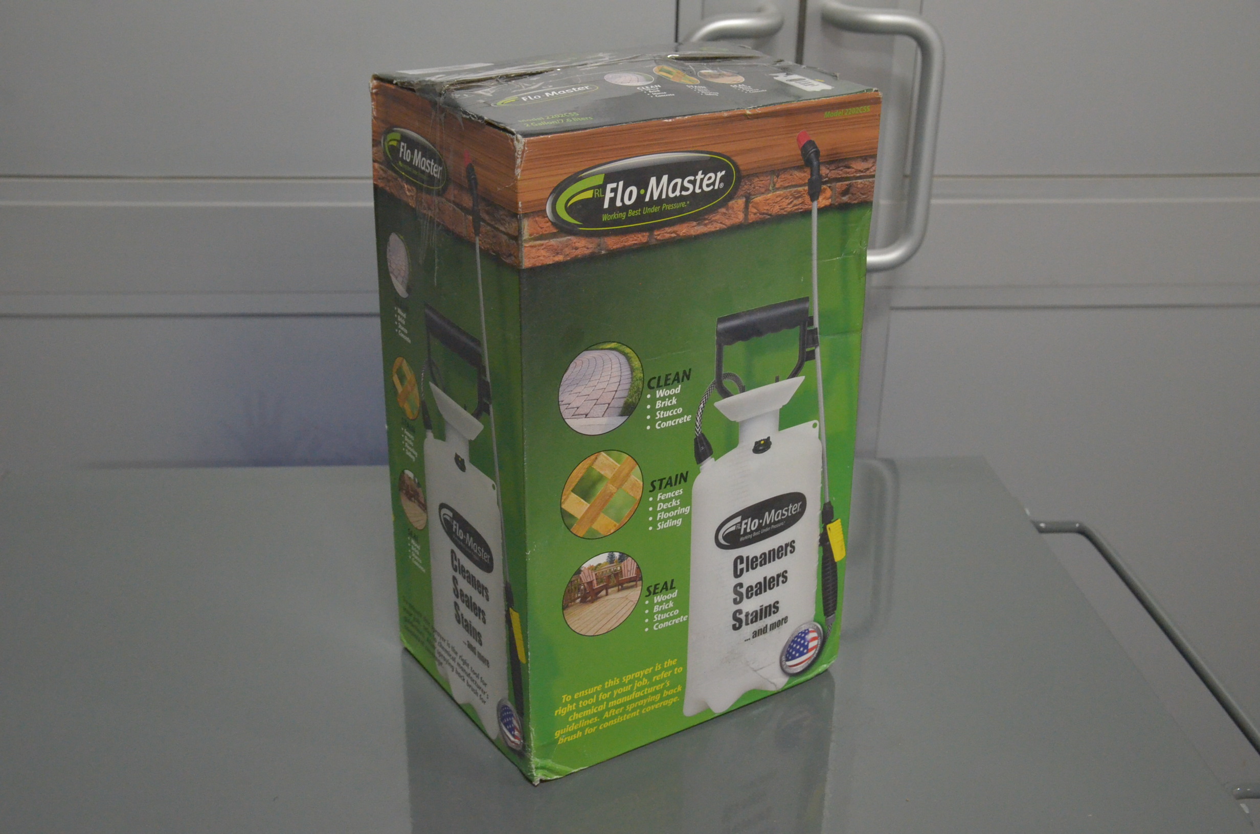 lot 48 image: RL Flo Master 2 gal. Deck Sprayer