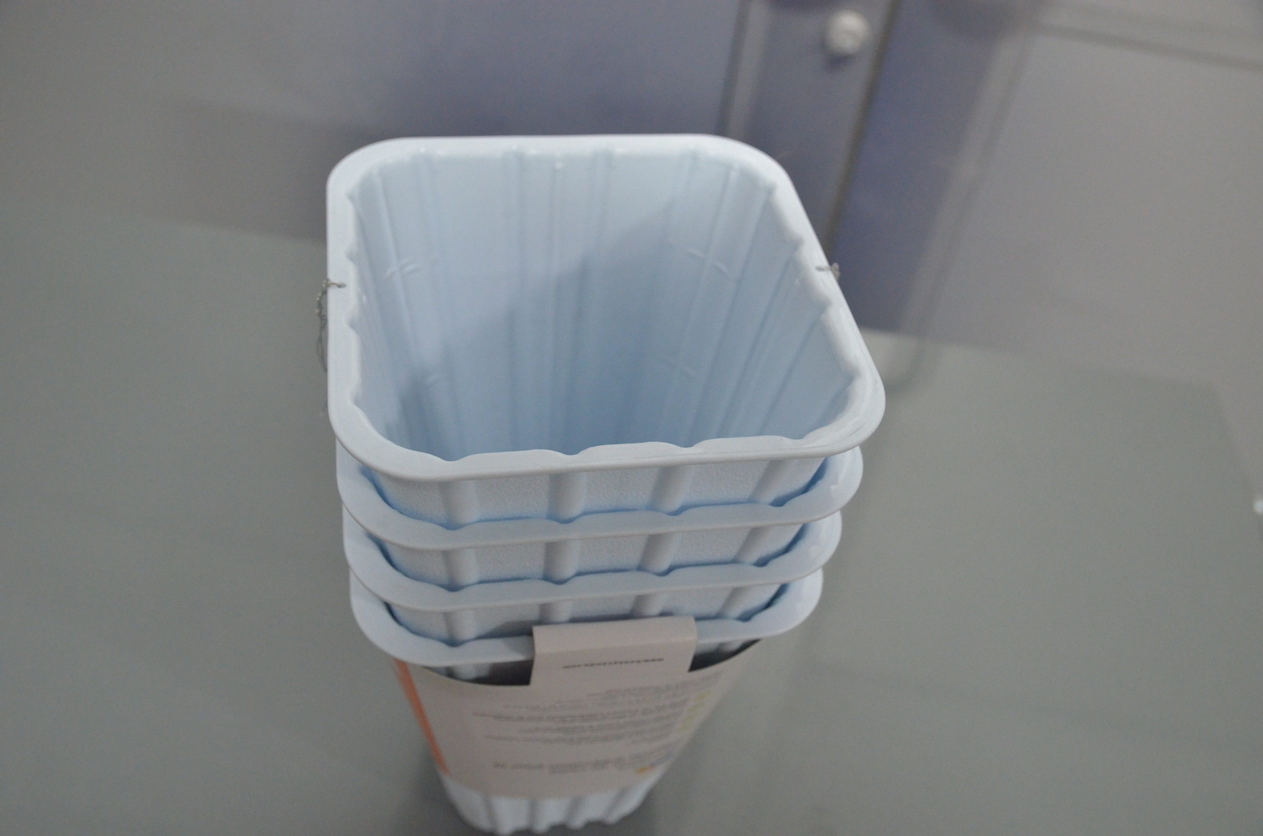 lot 75 image: four pack - honey can do bed risers
