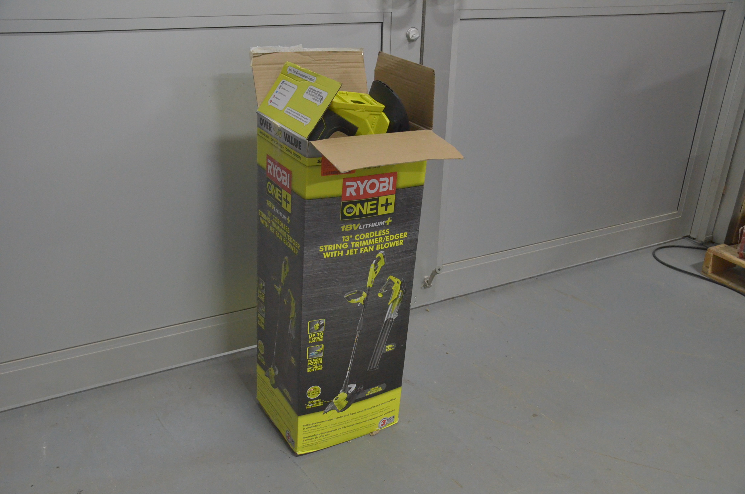 lot 82 image: RYOBI ONE 18-Volt Lithium-Ion Cordless String TrimmerEdger and Jet Fan Blower Combo Kit - 4.0 Ah BatteryCharger Included