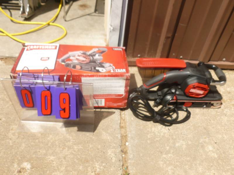 lot 9 image: Craftsman Belt Sander