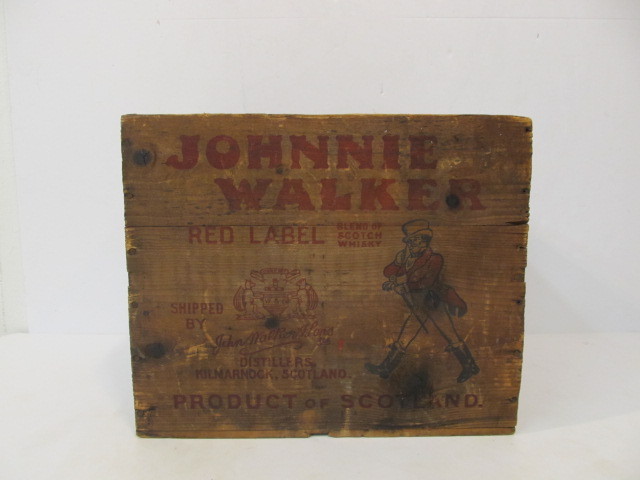 lot 143 image: Vintage 1930s-40s JOHNNY WALKER Red Label Scotch Advertising Crate
