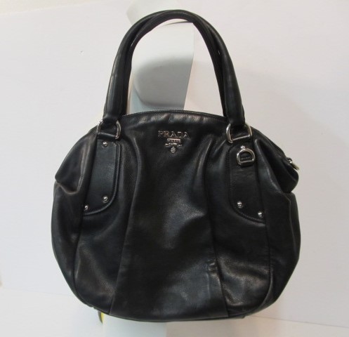 lot 156 image: Genuine PRADA Black Leather Purse