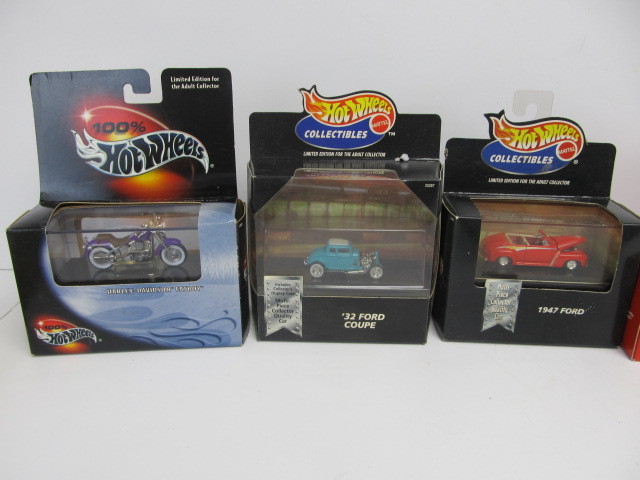 lot 75 image: Group of NIB HOT WHEELS Boxed Set Diecast Cars - Muscle Cars etc