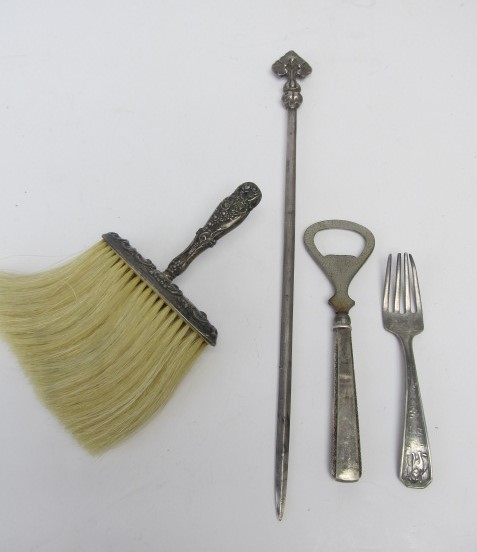 lot 98 image: Group of Antique Sterling Silver Pieces