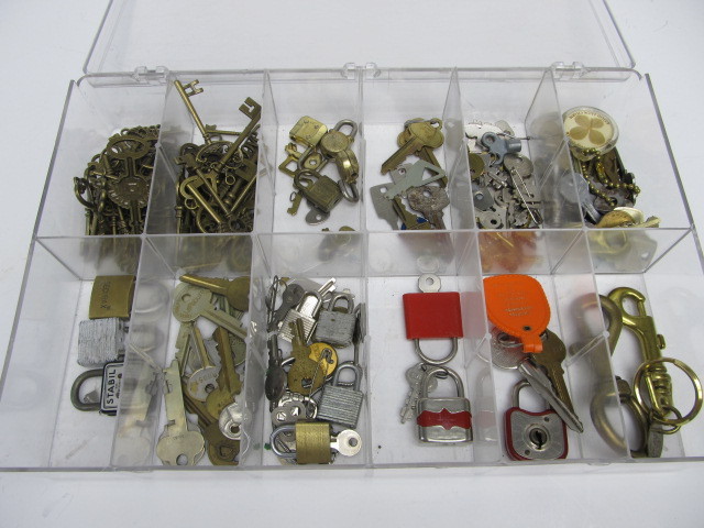 lot 107 image: Large Lot of Small Locks Keys etc