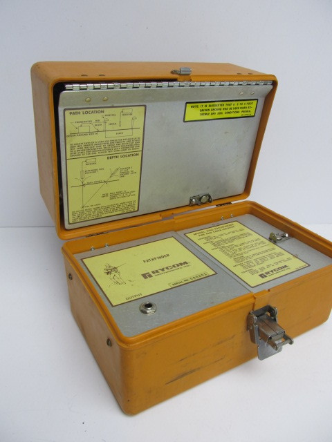 lot 118 image: Vintage RYCOM Pathfinder Pipe & Cable Locator