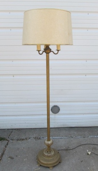 lot 124 image: Vintage Deco 1930s Torchiere Floor Lamp wOnyx Base